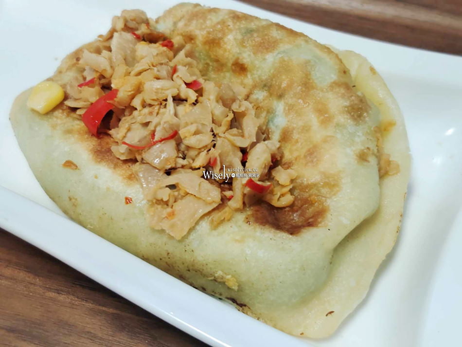 台北中正。南機場夜市無名蛋餅︱平價厚實多口味可客製排隊美食