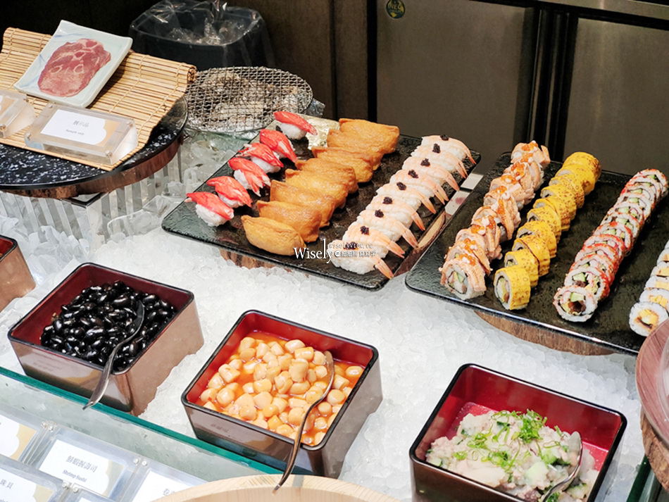 台北福華彩虹座自助餐 南洋風情盛宴︱豐盛新馬泰經典料理，還有炙燒干貝牛舌等吃到飽～65折資深優惠價超划算！