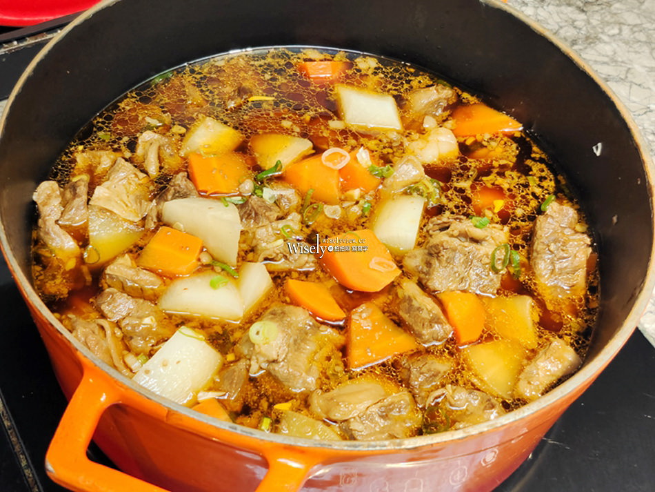 台北福華彩虹座自助餐 南洋風情盛宴︱豐盛新馬泰經典料理，還有炙燒干貝牛舌等吃到飽～65折資深優惠價超划算！