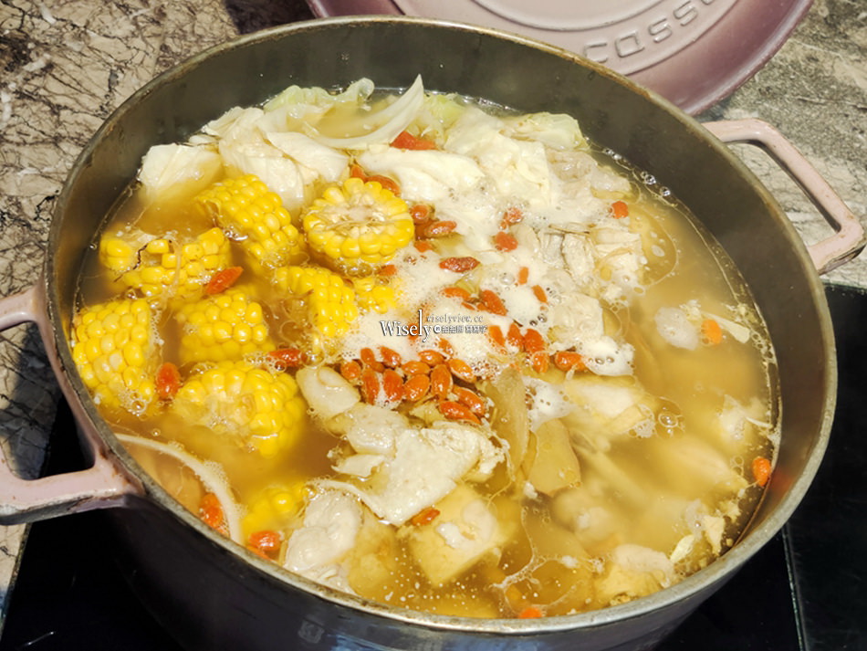 台北福華彩虹座自助餐 南洋風情盛宴︱豐盛新馬泰經典料理，還有炙燒干貝牛舌等吃到飽～65折資深優惠價超划算！