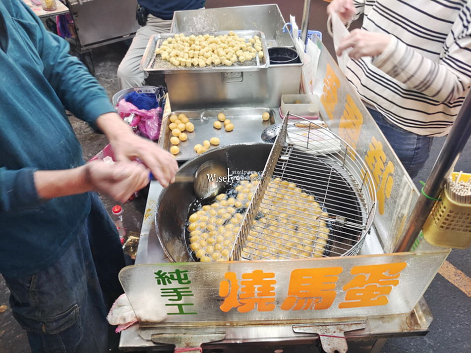 宜蘭東門夜市 首都碳烤︱三星蔥肉串、豆皮&雞肉串，在地宵夜小吃