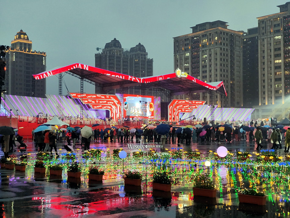 2025台灣燈會「光聚千塘串桃園」︱A18 高鐵桃園站前廣場 2/15-2/23