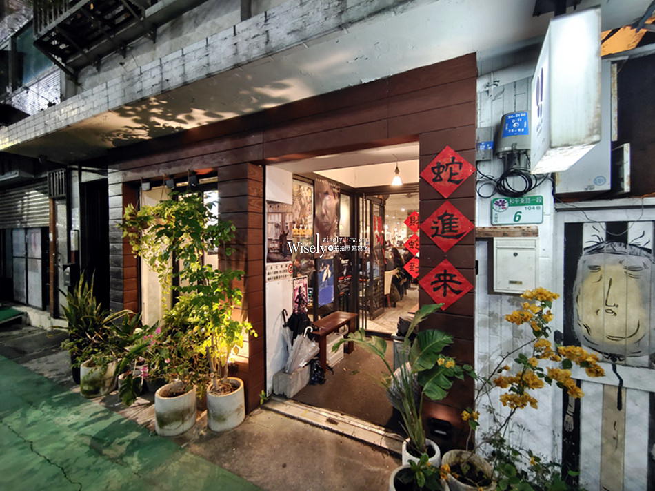 烘豆河狸 (原 行路咖啡)︱台北師大巷弄貓咖啡，捷運古亭站