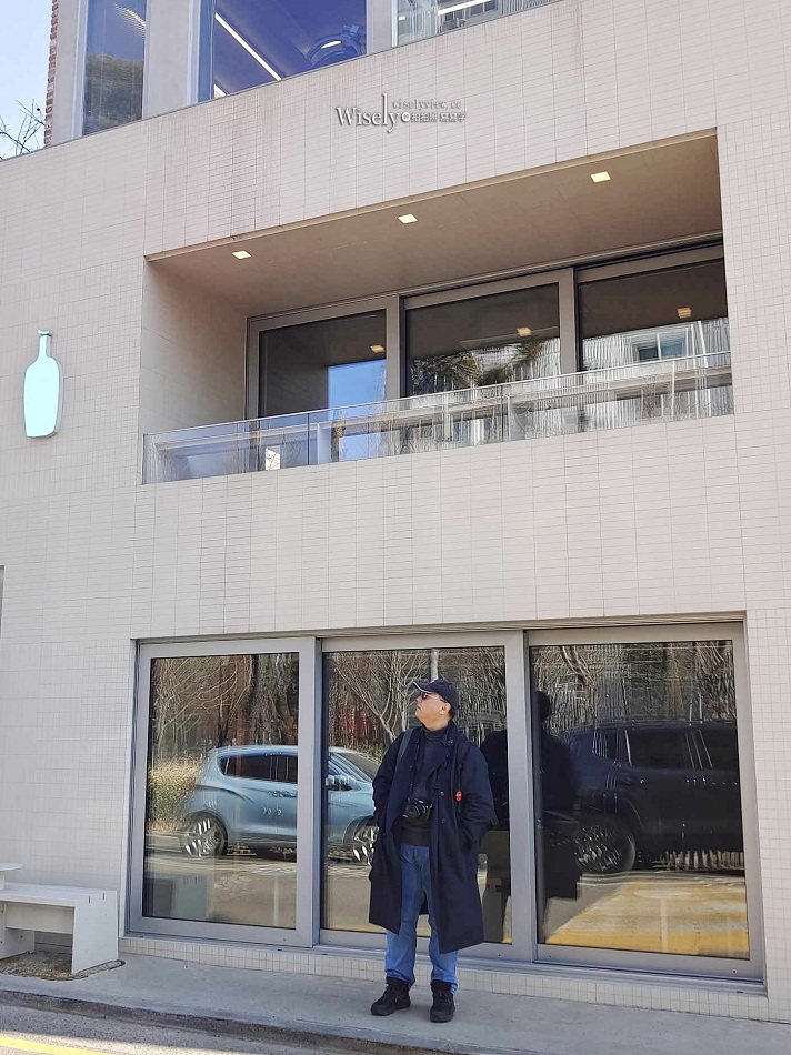 BLUE BOTTLE COFFEE 藍瓶咖啡 弘大店︱輕鬆享用一杯晨間咖啡
