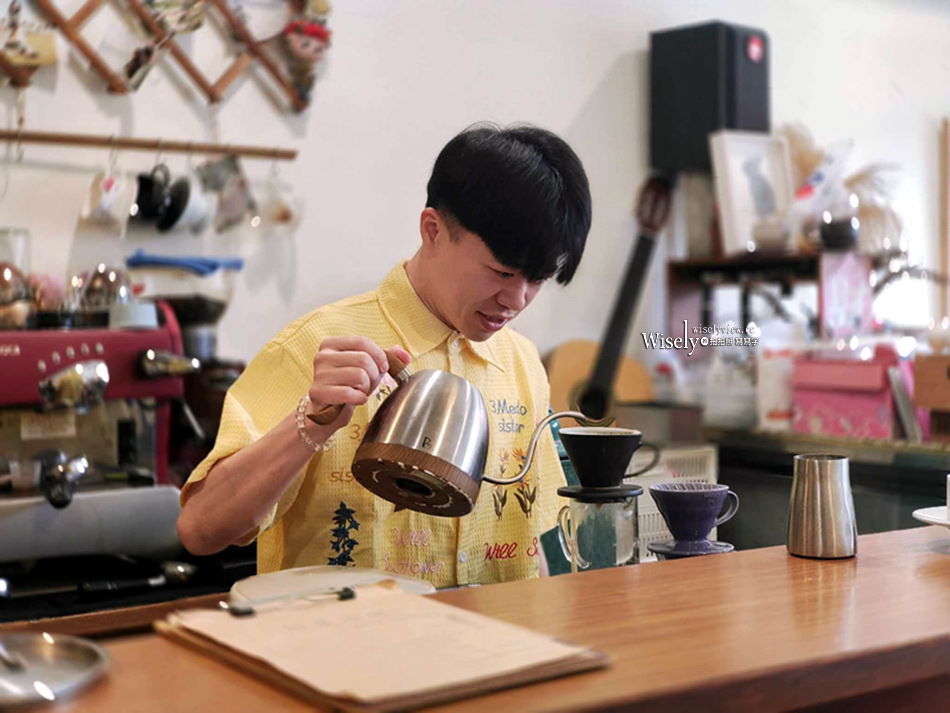 阿莫咖啡 A-more coffee︱花蓮市自家烘豆貓咖啡，近車站平價輕鬆