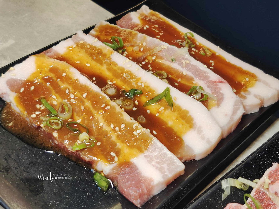 台北西門町 夯麻辣.天外天火鍋烤肉吃到飽︱數十種冰品啤酒任意享用