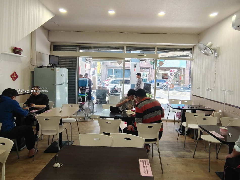 口福小籠湯包︱澎湖海菜內餡及自製辣醬︱新址近復興炸醬麵︱宜蘭美食