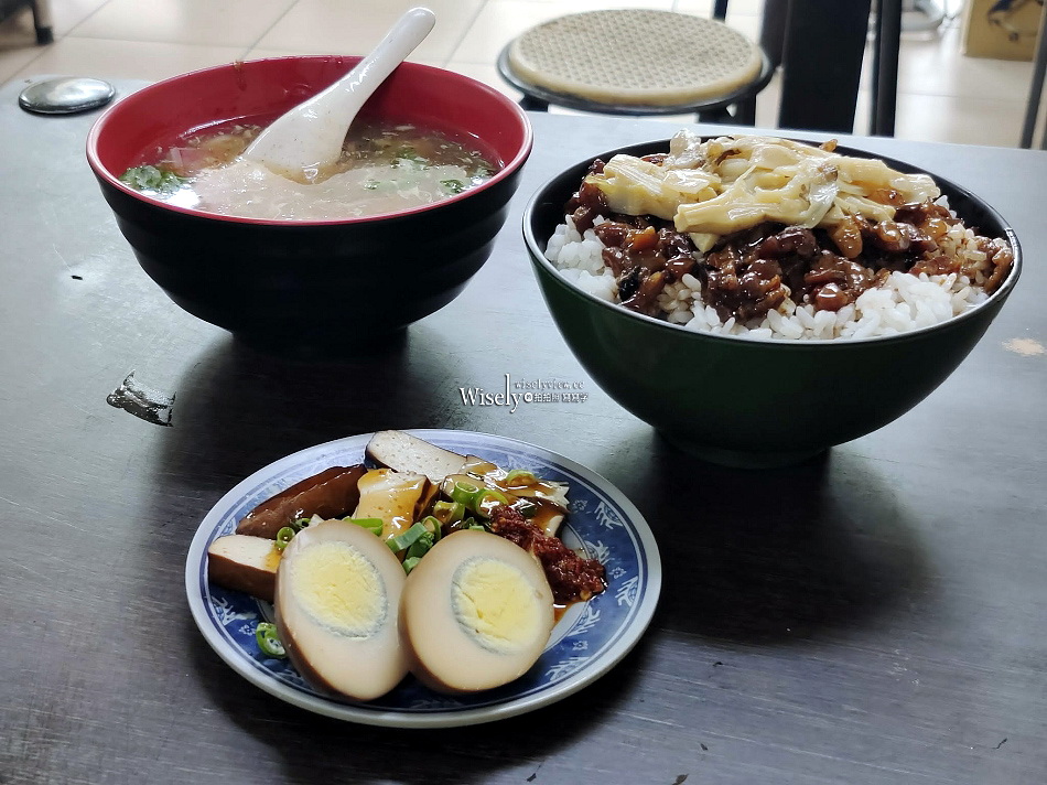 大胖魷魚羹︱魯肉飯.綜合羹.黑白切︱捷運萬芳醫院站︱中國科大小吃
