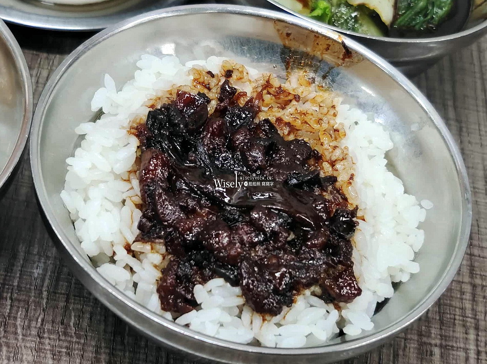 矮仔財滷肉飯︱北投中繼市場排隊老店︱CNN.米其林必比登推薦︱捷運北投站