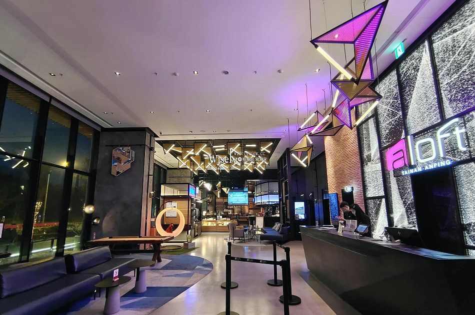 台南安平樂雅軒.Aloft︱萬豪集團休閒度假旅宿︱交通房型環境早餐酒吧
