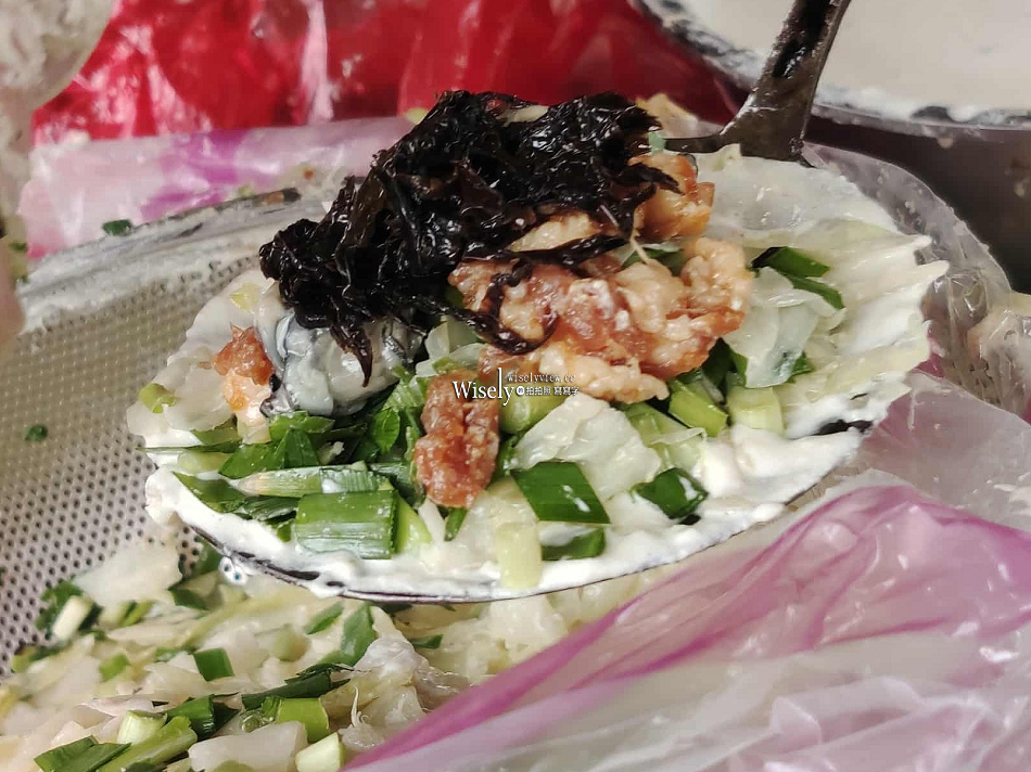 北投市場.阿婆蚵嗲圈圈餅︱酥炸蚵嗲滿滿鮮肉海菜等好料︱捷運北投站