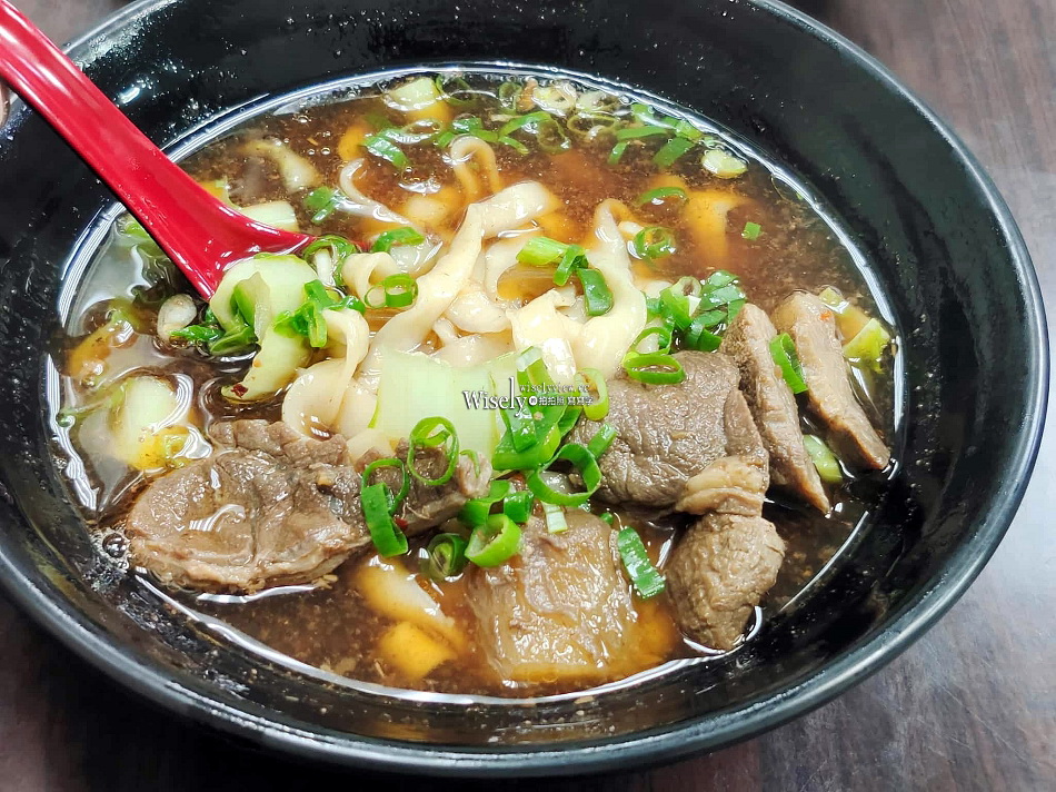 傳統小吃牛肉麵︱景美平價百元麵店魯肉飯︱捷運景美站 傳統小吃牛肉麵︱景美平價百元麵店魯肉飯︱捷運景美站