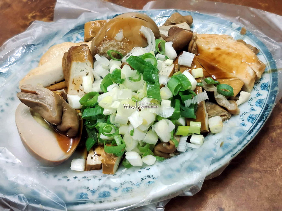 景美麵點小吃︱巷弄無招牌黑白切麵店︱滷菜.餛飩湯.乾麵︱捷運景美站