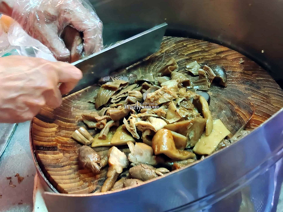 梁記滷味︱通化臨江街夜市美食小吃︱米其林必比登推薦︱捷運信義安和站