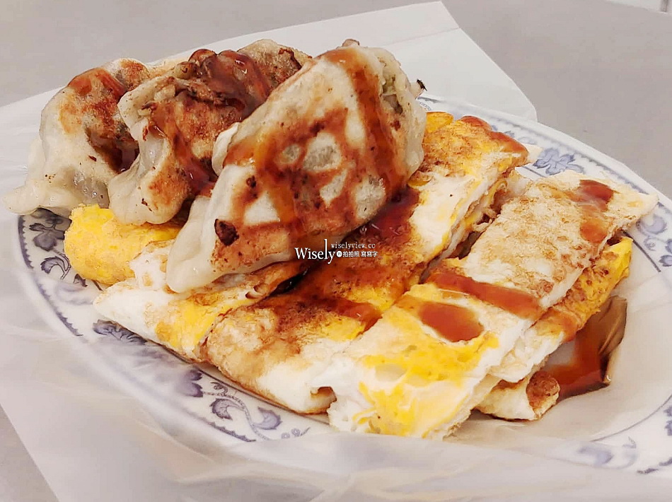 十六結寶珠姨早餐店︱宜蘭礁溪在地人早點︱粉漿蛋餅.蘿蔔糕.煎餃