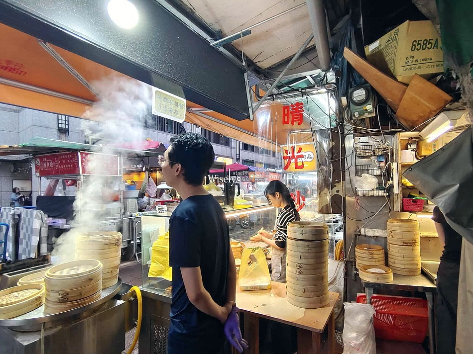 晴光小籠包︱晴光市場︱雙城街夜市︱現做薄皮醬香肉饀︱捷運中山國小站