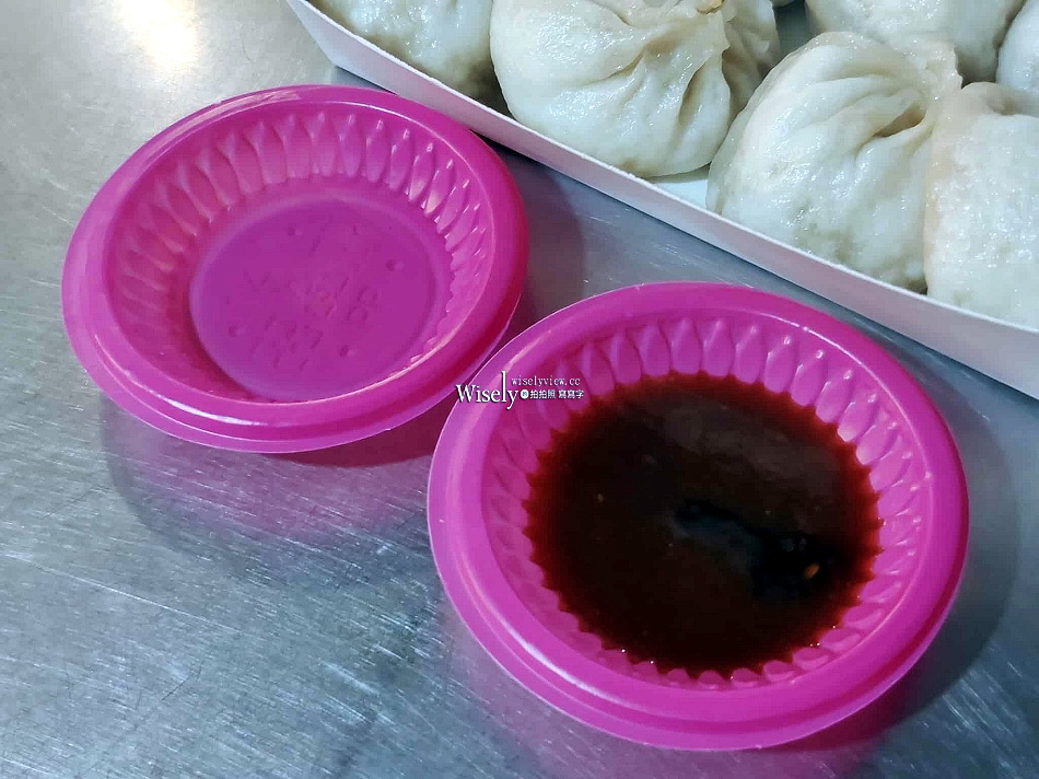 晴光小籠包︱晴光市場︱雙城街夜市︱現做薄皮醬香肉饀︱捷運中山國小站