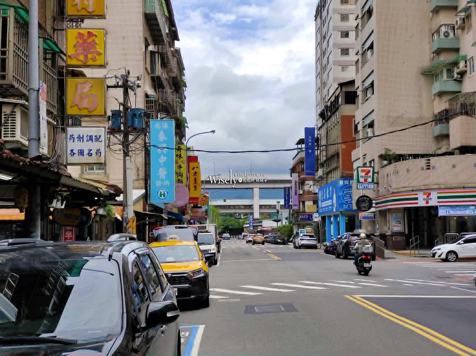 闞記涼麵︱南港車站巷弄小吃︱涼麵.魯肉飯.頭骨肉湯.黑白切︱捷運南港站