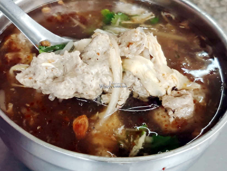 闞記涼麵︱南港車站巷弄小吃︱涼麵.魯肉飯.頭骨肉湯.黑白切︱捷運南港站