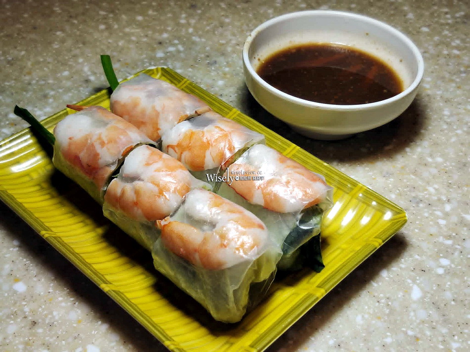 武鼎越豐.越南麵食館︱酸辣牛肉河粉.月亮蝦餅︱永吉路30巷︱捷運市政府站 武鼎越豐.越南麵食館︱酸辣牛肉河粉.月亮蝦餅︱永吉路30巷︱捷運市政府站