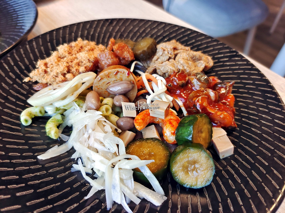 淡水早餐吃到飽︱將捷金鬱金香酒店︱新鮮蔬食還有迷你阿給︱捷運淡水站