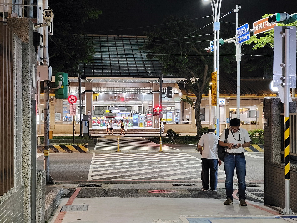 挪威森林森森休閒旅館︱相鄰捷運紅樹林站&淡海輕軌︱一泊一食環境開箱 挪威森林森森休閒旅館︱相鄰捷運紅樹林站&淡海輕軌︱一泊一食環境開箱