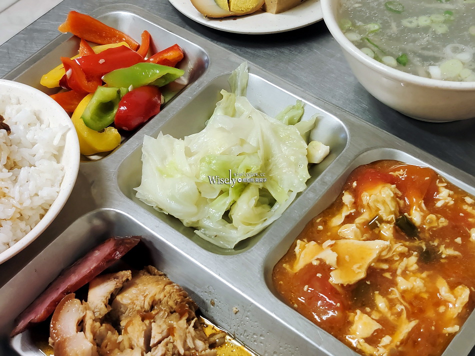阿興魯肉飯︱中和愛心待用餐︱腿庫肉便當.雞肉飯.蚵仔湯︱捷運南勢角站 阿興魯肉飯︱中和愛心待用餐︱腿庫肉便當.雞肉飯.蚵仔湯︱捷運南勢角站