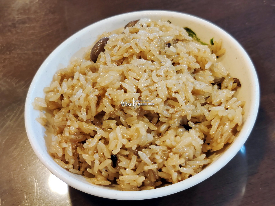 賴虎咬豬︱刈包.油飯.四神湯︱遼寧街夜市︱捷運南京復興站 賴虎咬豬︱刈包.油飯.四神湯︱遼寧街夜市︱捷運南京復興站