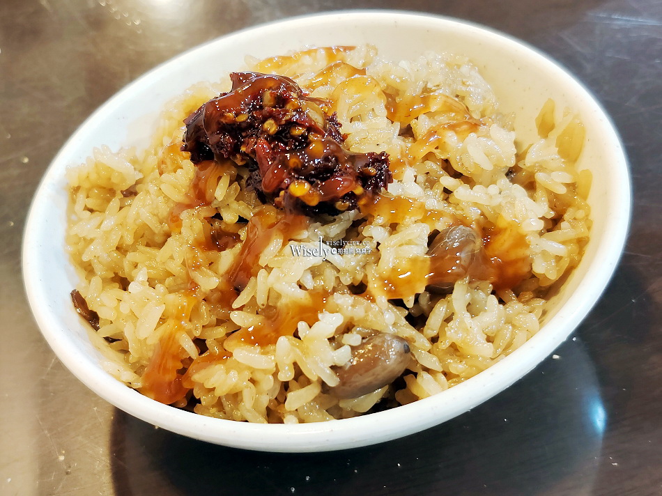 賴虎咬豬︱刈包.油飯.四神湯︱遼寧街夜市︱捷運南京復興站 賴虎咬豬︱刈包.油飯.四神湯︱遼寧街夜市︱捷運南京復興站