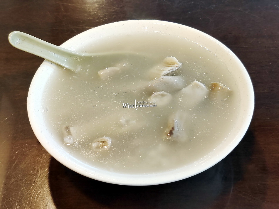 賴虎咬豬︱刈包.油飯.四神湯︱遼寧街夜市︱捷運南京復興站 賴虎咬豬︱刈包.油飯.四神湯︱遼寧街夜市︱捷運南京復興站