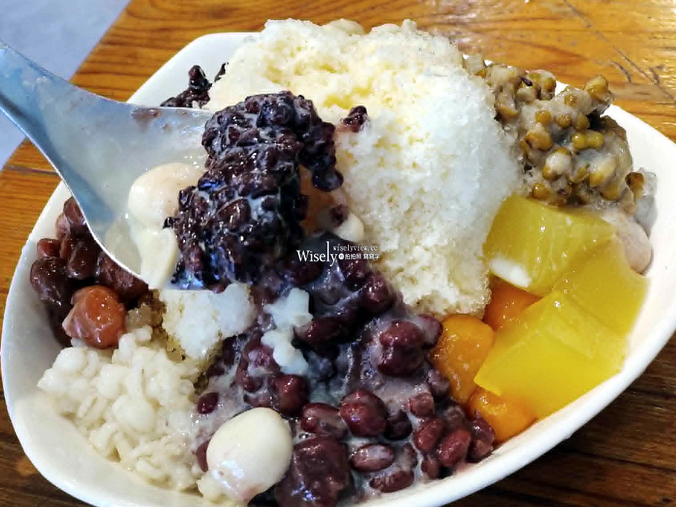 公園貳拾號.甜湯冰品︱份量十足價格平實八寶冰︱宜蘭羅東夜市美食 公園貳拾號.甜湯冰品︱份量十足價格平實八寶冰︱宜蘭羅東夜市美食