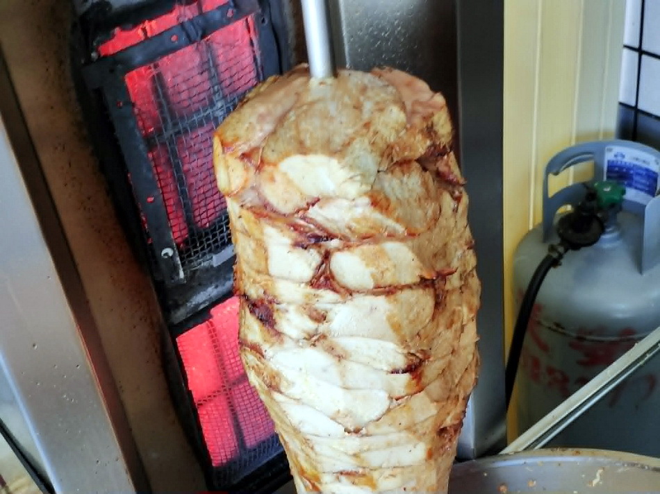 多多中東沙威瑪︱黎巴嫩大叔老闆︱巷弄無招牌美食︱宜蘭羅東小吃