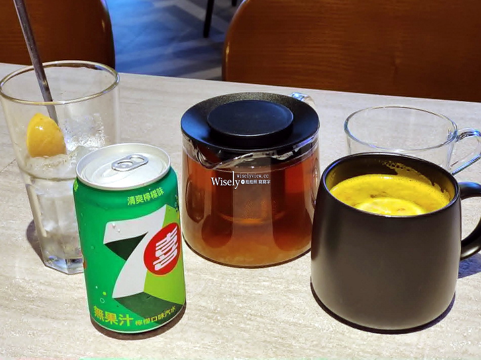 OA PIZZA-OA HOTEL︱頭城三寶披薩︱星巴克咖啡.吉姆老爹啤酒.焗烤海鮮麵︱宜蘭頭城意式美食