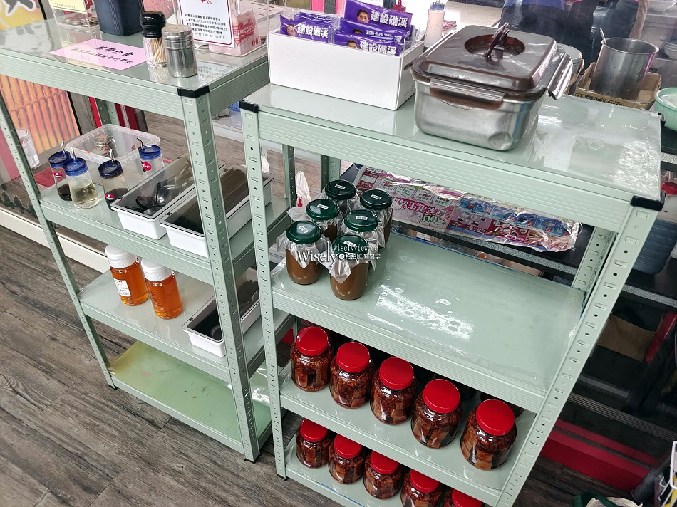 賴家手工雙醬麵︱礁溪新址食記菜單，相鄰諾貝爾奶凍捲︱新增香辣麵
