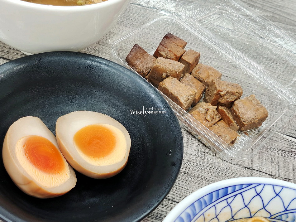 賴家手工雙醬麵︱礁溪新址食記菜單，相鄰諾貝爾奶凍捲︱新增香辣麵