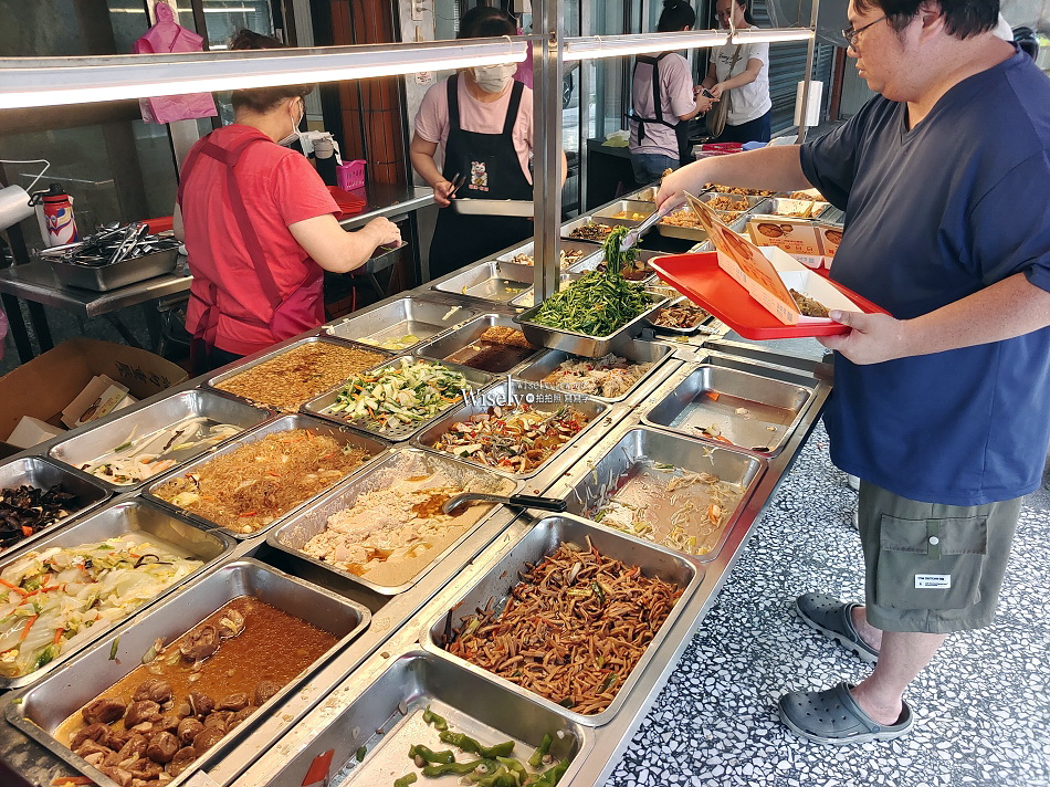 日日香包飯行︱大份量百元有找,自助餐便當︱宜蘭市東港路美食 日日香包飯行︱大份量百元有找,自助餐便當︱宜蘭市東港路美食