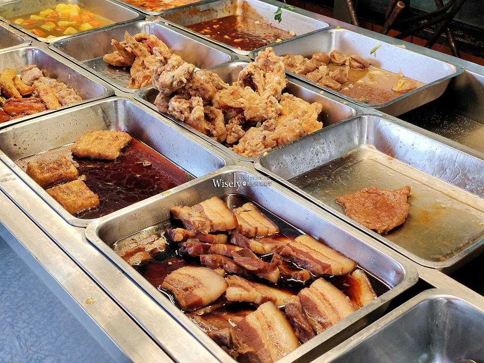 日日香包飯行︱大份量百元有找,自助餐便當︱宜蘭市東港路美食 日日香包飯行︱大份量百元有找,自助餐便當︱宜蘭市東港路美食