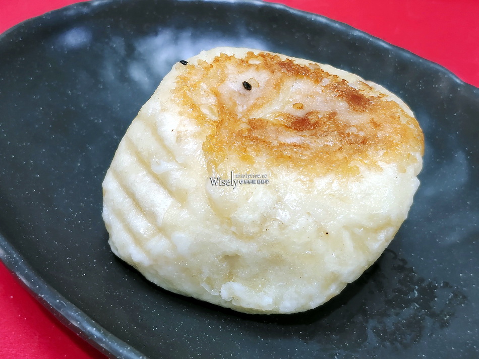 木柵水煎包︱脆皮紮實大份量︱玉米肉包最經典︱捷運動物園站 木柵水煎包︱脆皮紮實大份量︱玉米肉包最經典︱捷運動物園站