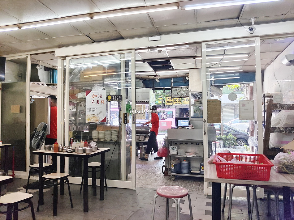 木柵米粉湯︱黑白切深夜食堂︱新店七張米粉湯分店︱捷運木柵站 木柵米粉湯︱黑白切深夜食堂︱新店七張米粉湯分店︱捷運木柵站