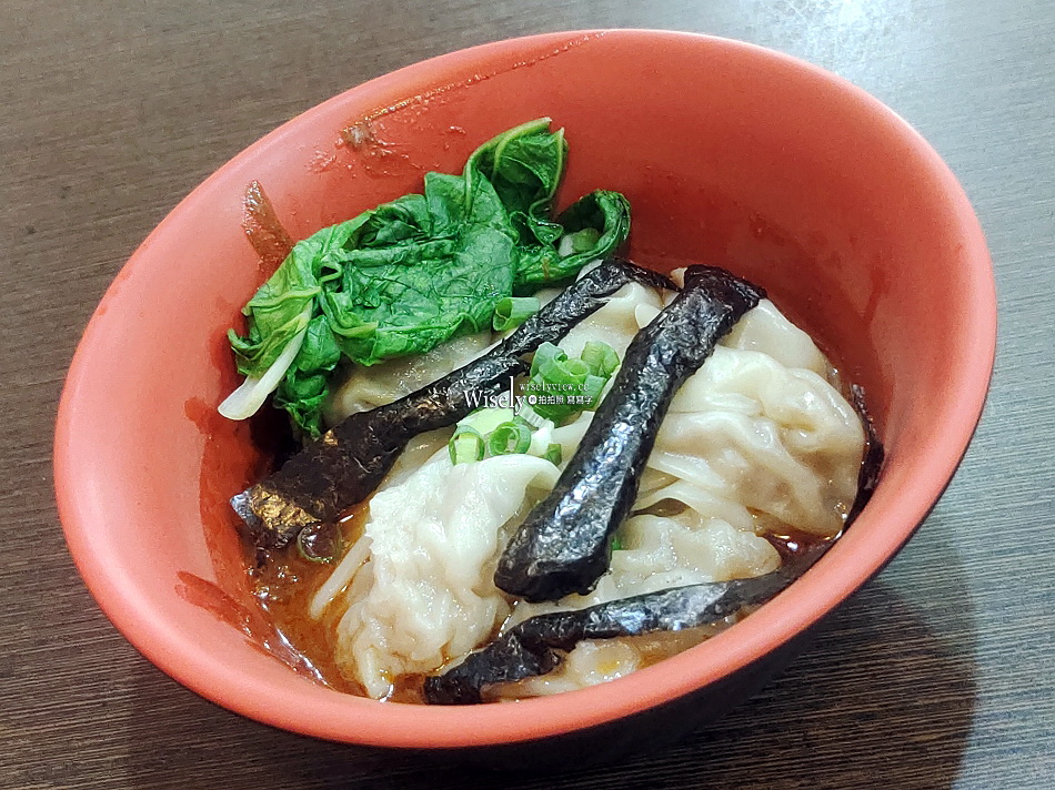 金牛牛肉麵專門店︱薑蒜湯頭肉大塊︱師承黑庄牛肉麵︱捷運萬芳醫院站 金牛牛肉麵專門店︱薑蒜湯頭肉大塊︱師承黑庄牛肉麵︱捷運萬芳醫院站