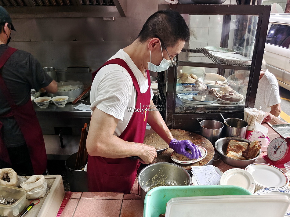 賣麵炎仔.金泉小吃店︱台北米其林必比登推薦︱三代經營80年大稻埕美食︱切仔麵.紅燒肉.白切雞︱捷運大橋頭站 賣麵炎仔.金泉小吃店︱台北米其林必比登推薦︱三代經營80年大稻埕美食︱切仔麵.紅燒肉.白切雞︱捷運大橋頭站