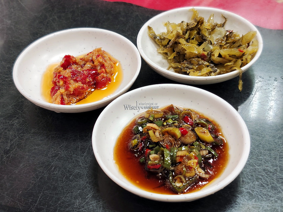 老地方黃牛肉麵︱半筋半肉麵.炸醬麵.水餃︱台北文山木柵︱捷運萬芳醫院站
