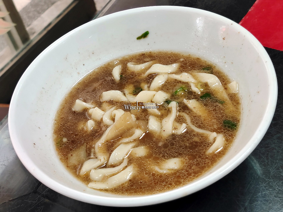 老地方黃牛肉麵︱半筋半肉麵.炸醬麵.水餃︱台北文山木柵︱捷運萬芳醫院站