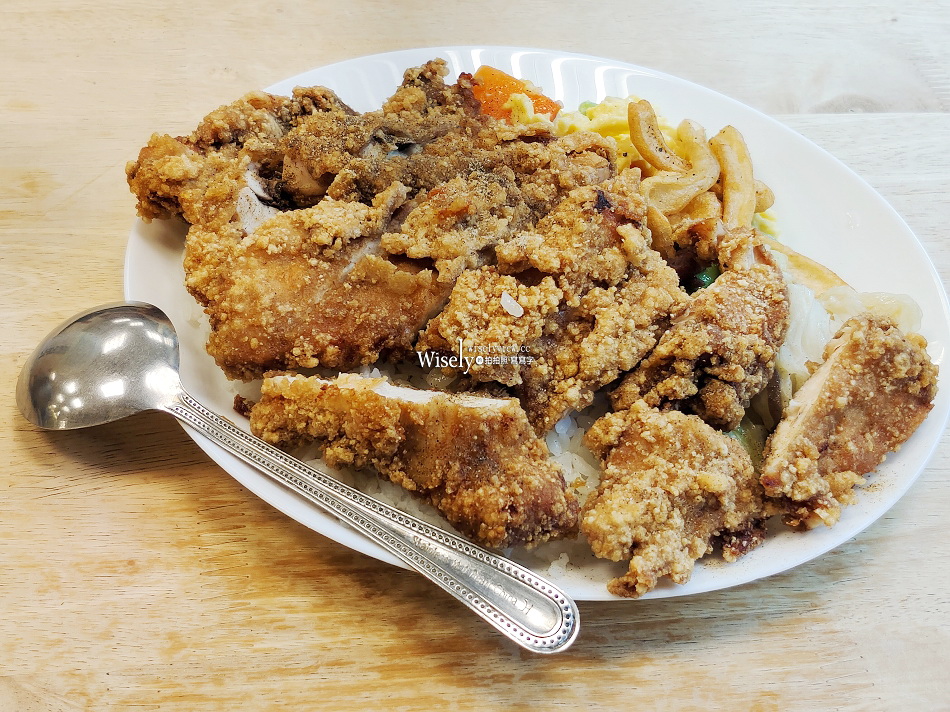 福美阿姨的店︱熱湯冷飲喝到飽︱平價超大雞排飯︱捷運萬芳醫院站 福美阿姨的店︱熱湯冷飲喝到飽︱平價超大雞排飯︱捷運萬芳醫院站