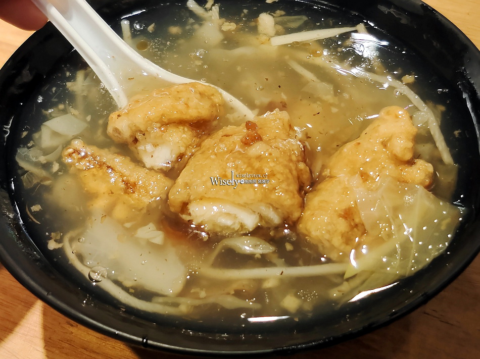 赤崁傳統美食舖︱碧潭光明老街︱台南小吃平價便當85元︱捷運新店站
