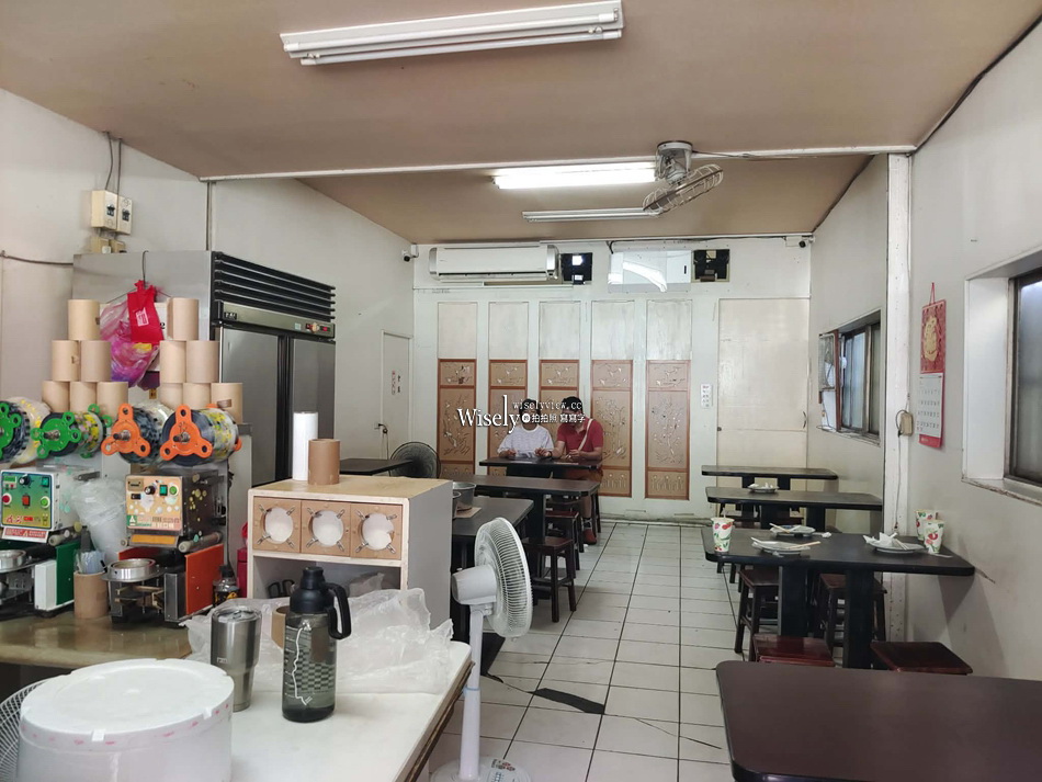 正常鮮肉小籠包店︱宜蘭車站︱宜蘭轉運站︱手工現包多湯汁可內用 正常鮮肉小籠包店︱宜蘭車站︱宜蘭轉運站︱手工現包多湯汁可內用