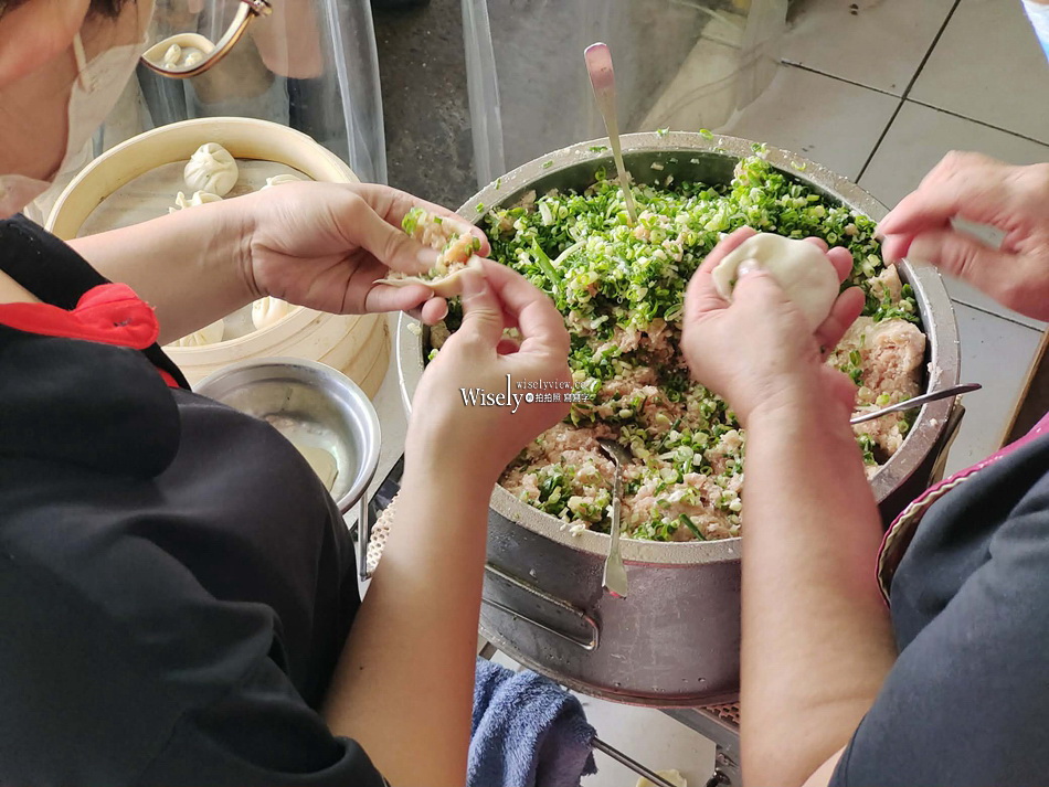 正常鮮肉小籠包店︱宜蘭車站︱宜蘭轉運站︱手工現包多湯汁可內用 正常鮮肉小籠包店︱宜蘭車站︱宜蘭轉運站︱手工現包多湯汁可內用