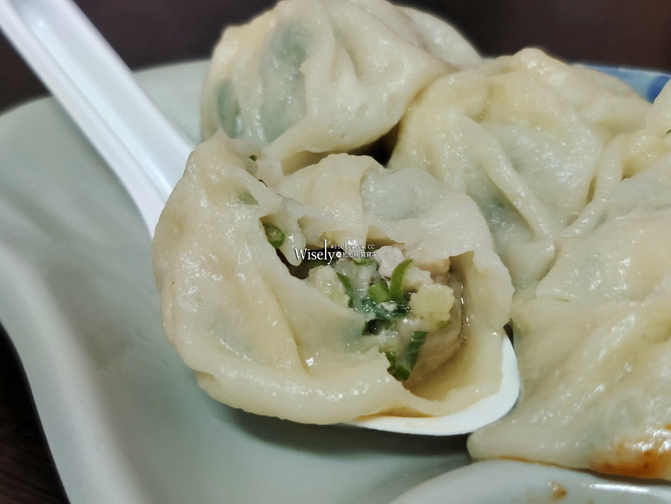 正常鮮肉小籠包店︱宜蘭車站︱宜蘭轉運站︱手工現包多湯汁可內用 正常鮮肉小籠包店︱宜蘭車站︱宜蘭轉運站︱手工現包多湯汁可內用