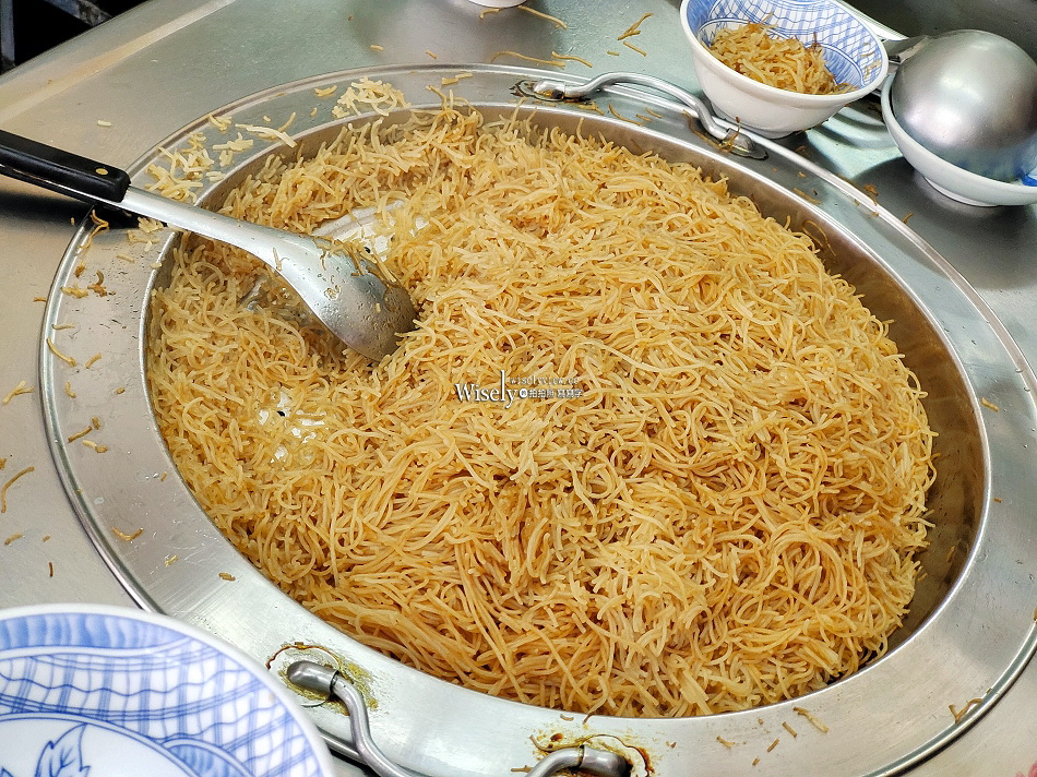 北門米粉炒︱宜蘭市美食︱一甲子傳統小吃︱煙燻黑白切.炒粗米粉.鴨肉粿仔 北門米粉炒︱宜蘭市美食︱一甲子傳統小吃︱煙燻黑白切.炒粗米粉.鴨肉粿仔