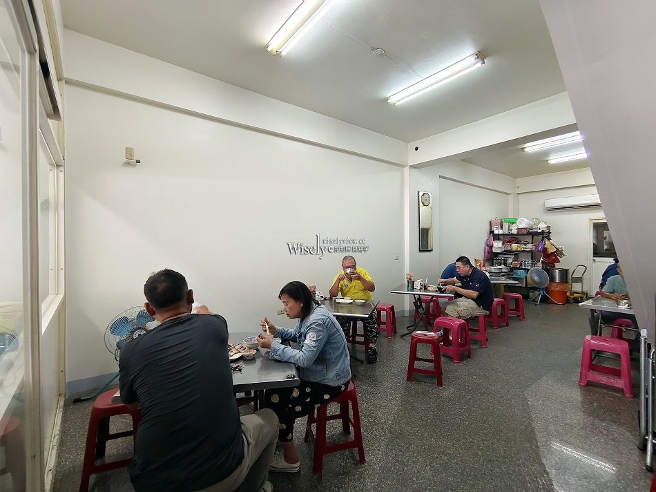 北門米粉炒︱宜蘭市美食︱一甲子傳統小吃︱煙燻黑白切.炒粗米粉.鴨肉粿仔 北門米粉炒︱宜蘭市美食︱一甲子傳統小吃︱煙燻黑白切.炒粗米粉.鴨肉粿仔
